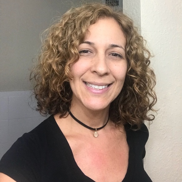 Meet your Posher, Mirian - Picture 1 of 1